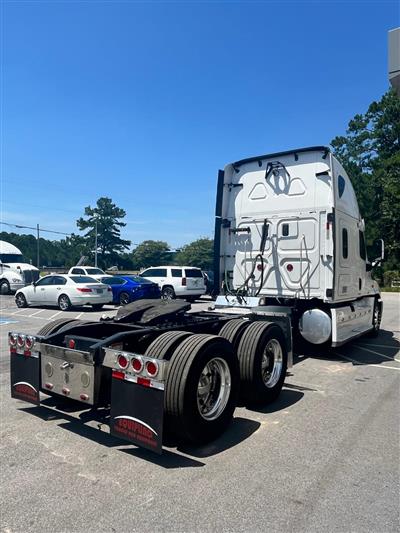 2011 Freightliner Cascadia