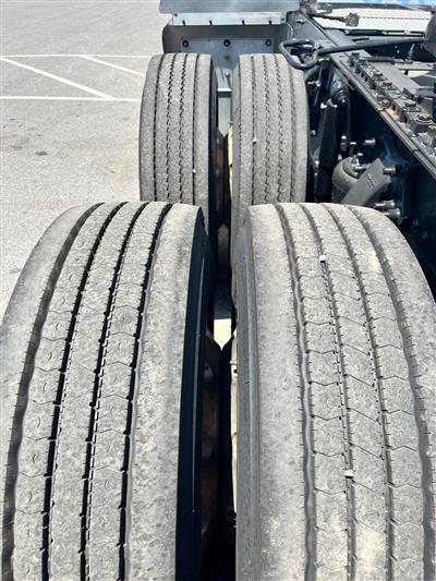 2011 Freightliner Cascadia