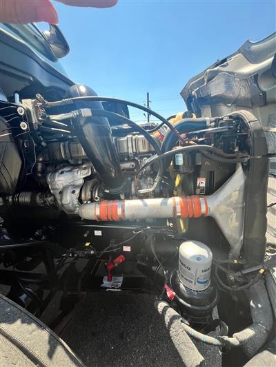 2020 Freightliner CASCADIA 126