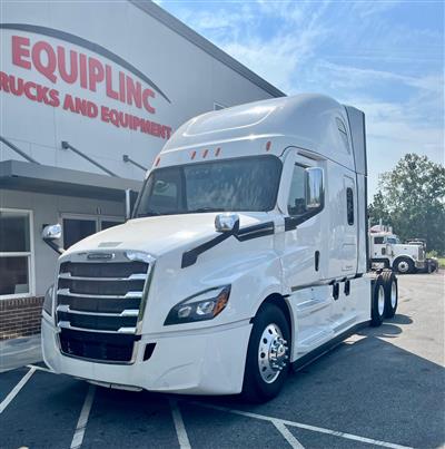 2021 Freightliner CASCADIA 126