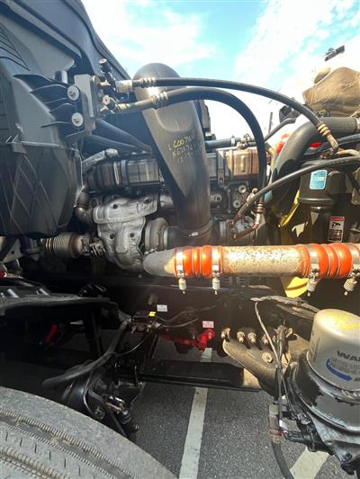 2021 Freightliner CASCADIA 126