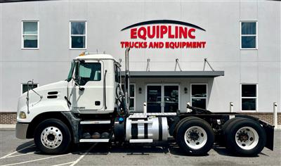 2012 Mack CXU613 DAY CAB