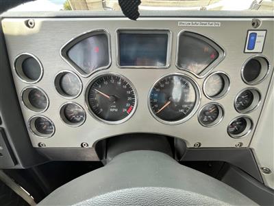 2012 Mack CXU613 DAY CAB