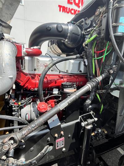2012 Mack CXU613 DAY CAB