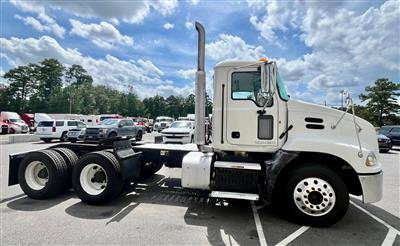 2012 Mack CXU613 DAY CAB