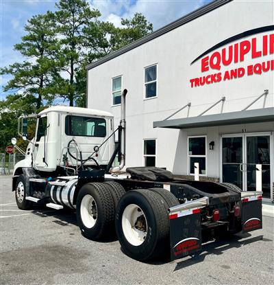 2012 Mack CXU613 DAY CAB