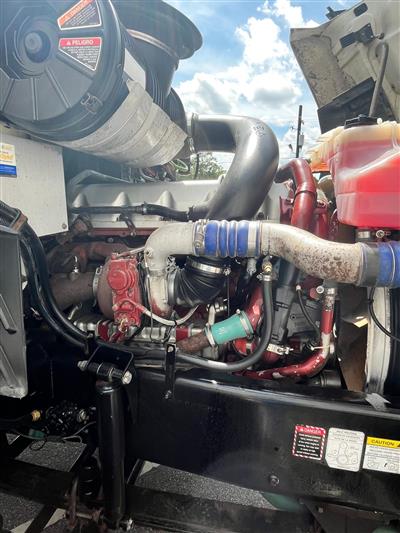 2012 Mack CXU613 DAY CAB