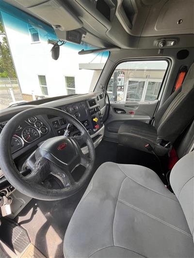 2019 Peterbilt 579