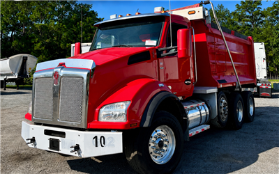 2020 Kenworth T880 TRI AXLE DUMP TRUCK