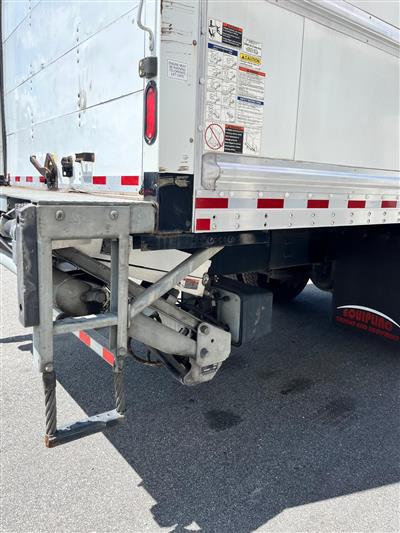 2019 Freightliner M2 106