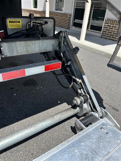 2019 Freightliner M2 106