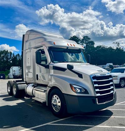 2020 Freightliner CASCADIA 126