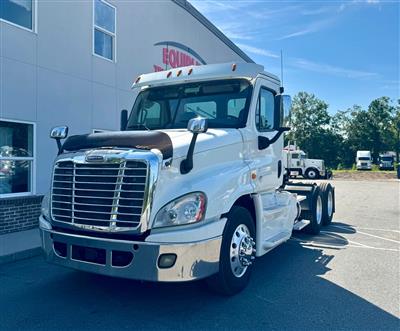 2016 Freightliner Cascadia 125