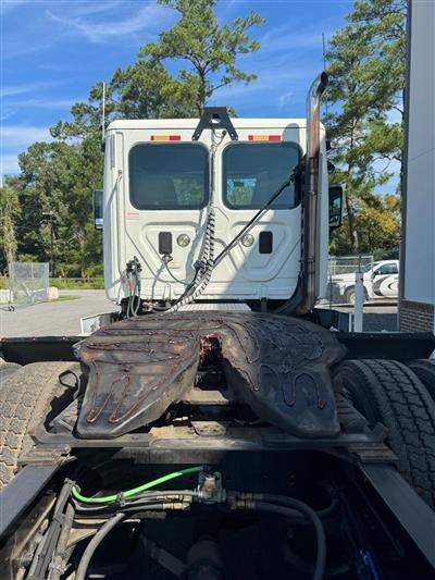 2016 Freightliner Cascadia 125