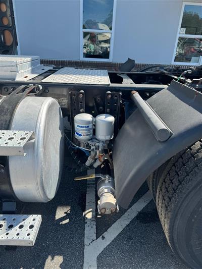 2016 Freightliner Cascadia 125