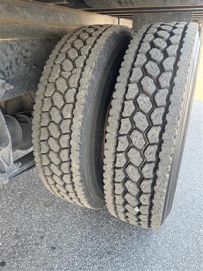 2019 International DURASTAR 4300