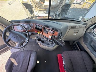 2016 Freightliner Cascadia 125