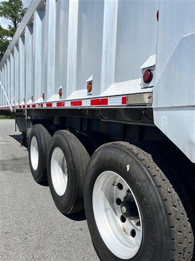 2007 MAC 36 ft Tri/A Aluminum End Dump 