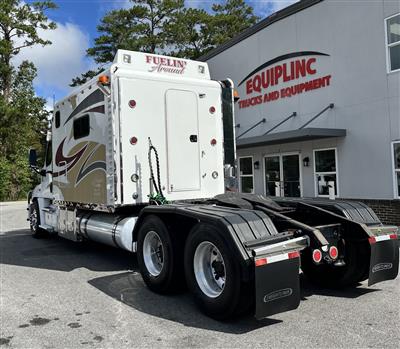 2013 Freightliner CASCADIA 125 - EXPEDITOR TRUCK