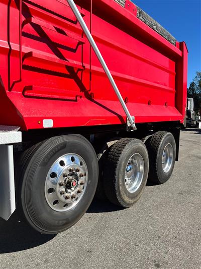 2020 Kenworth T880 TRI AXLE DUMP TRUCK
