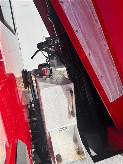 2020 Kenworth T880 TRI AXLE DUMP TRUCK