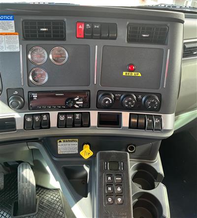 2020 Kenworth T880 TRI AXLE DUMP TRUCK