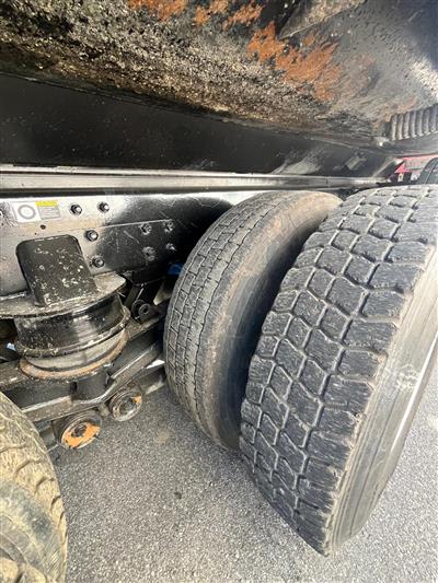 2020 Kenworth T880 TRI AXLE DUMP TRUCK