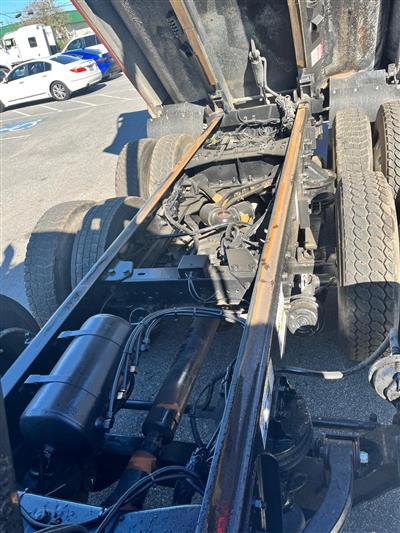 2020 Kenworth T880 TRI AXLE DUMP TRUCK