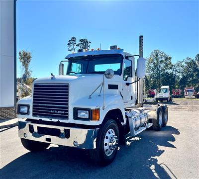 2014 Mack CHU613
