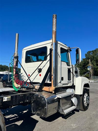 2014 Mack CHU613