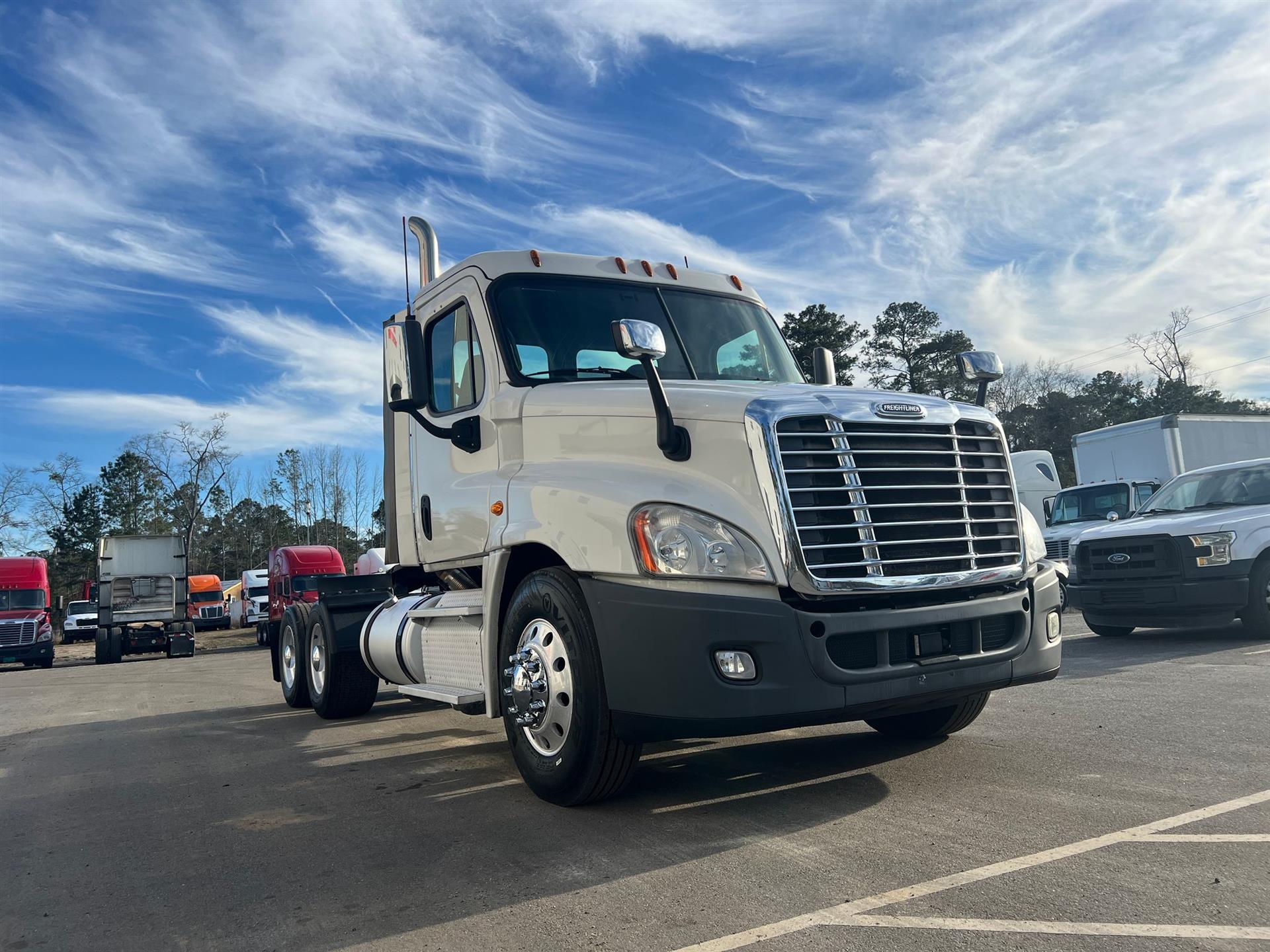 2016 Freightliner Cascadia 125