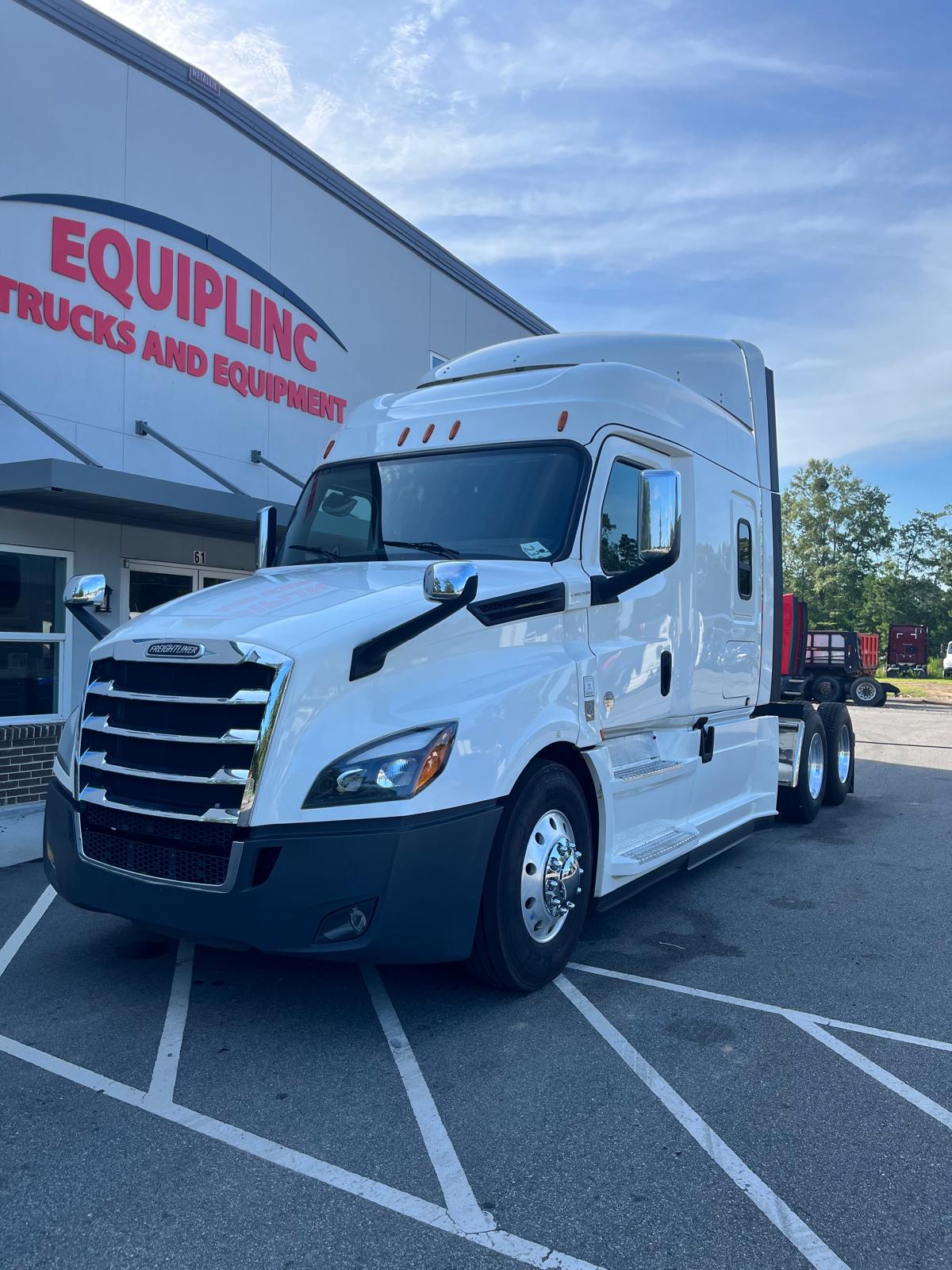 2019 Freightliner PT126SLP