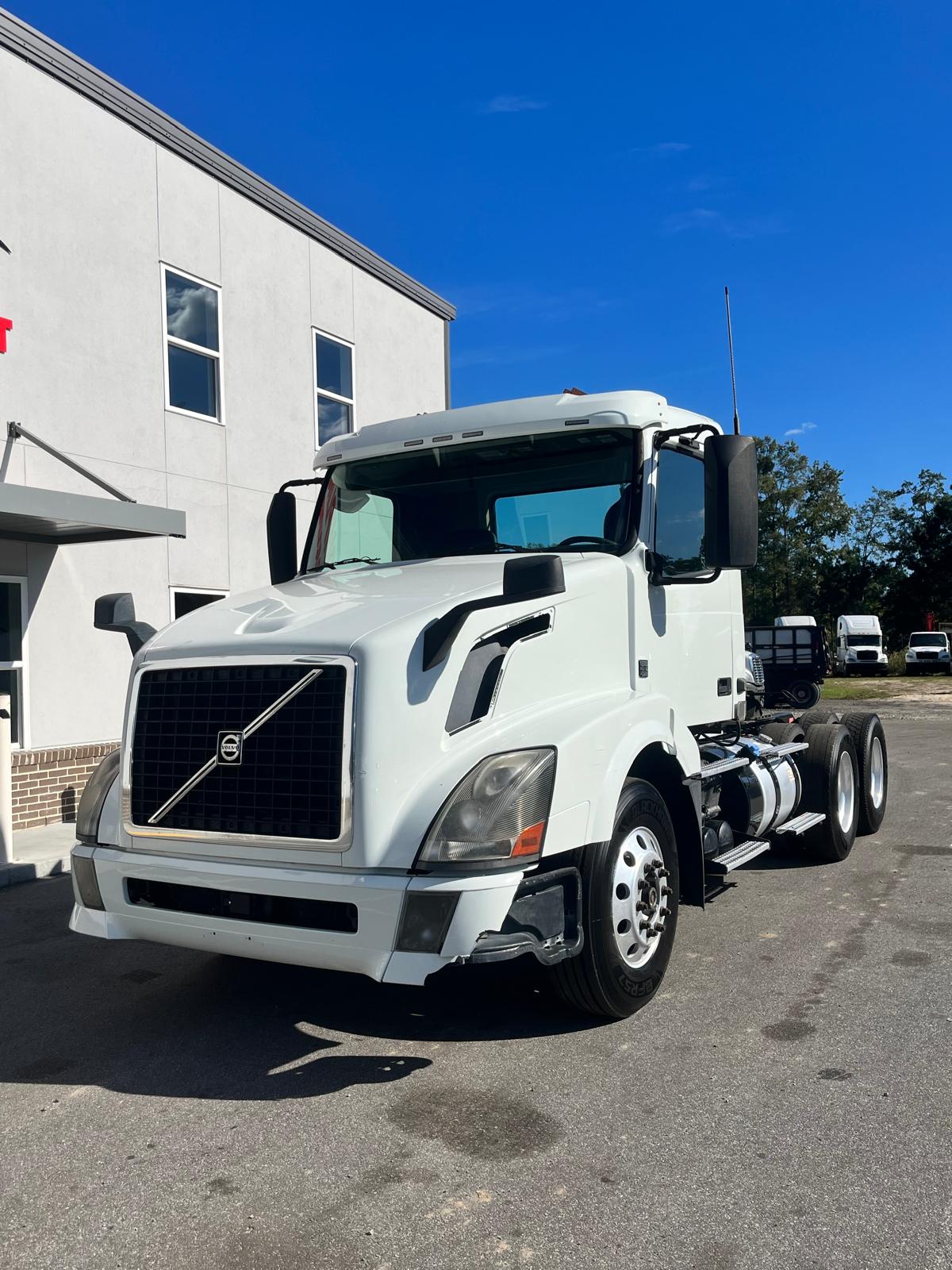 2014 Volvo VNL