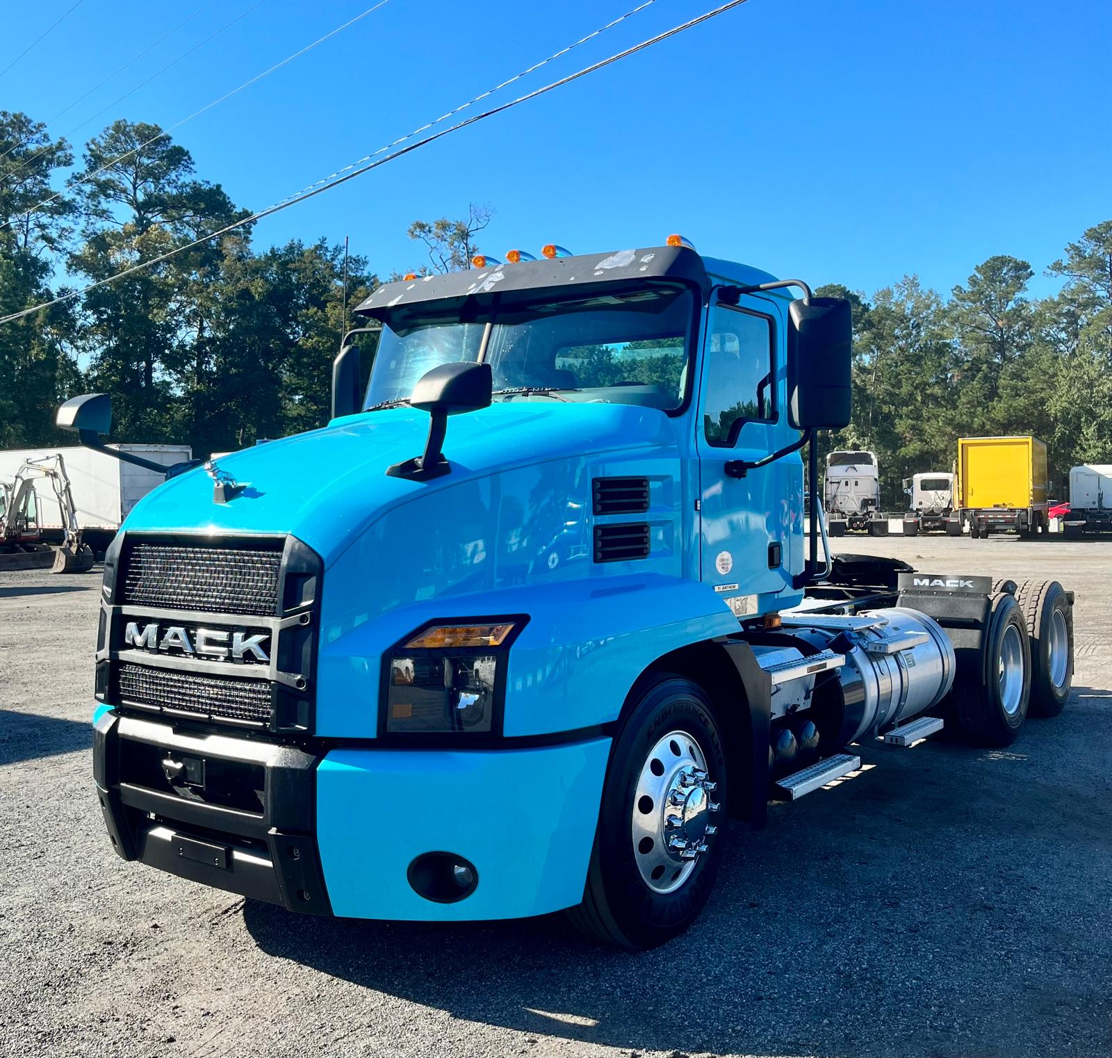 2020 Mack AN64T ANTHEM