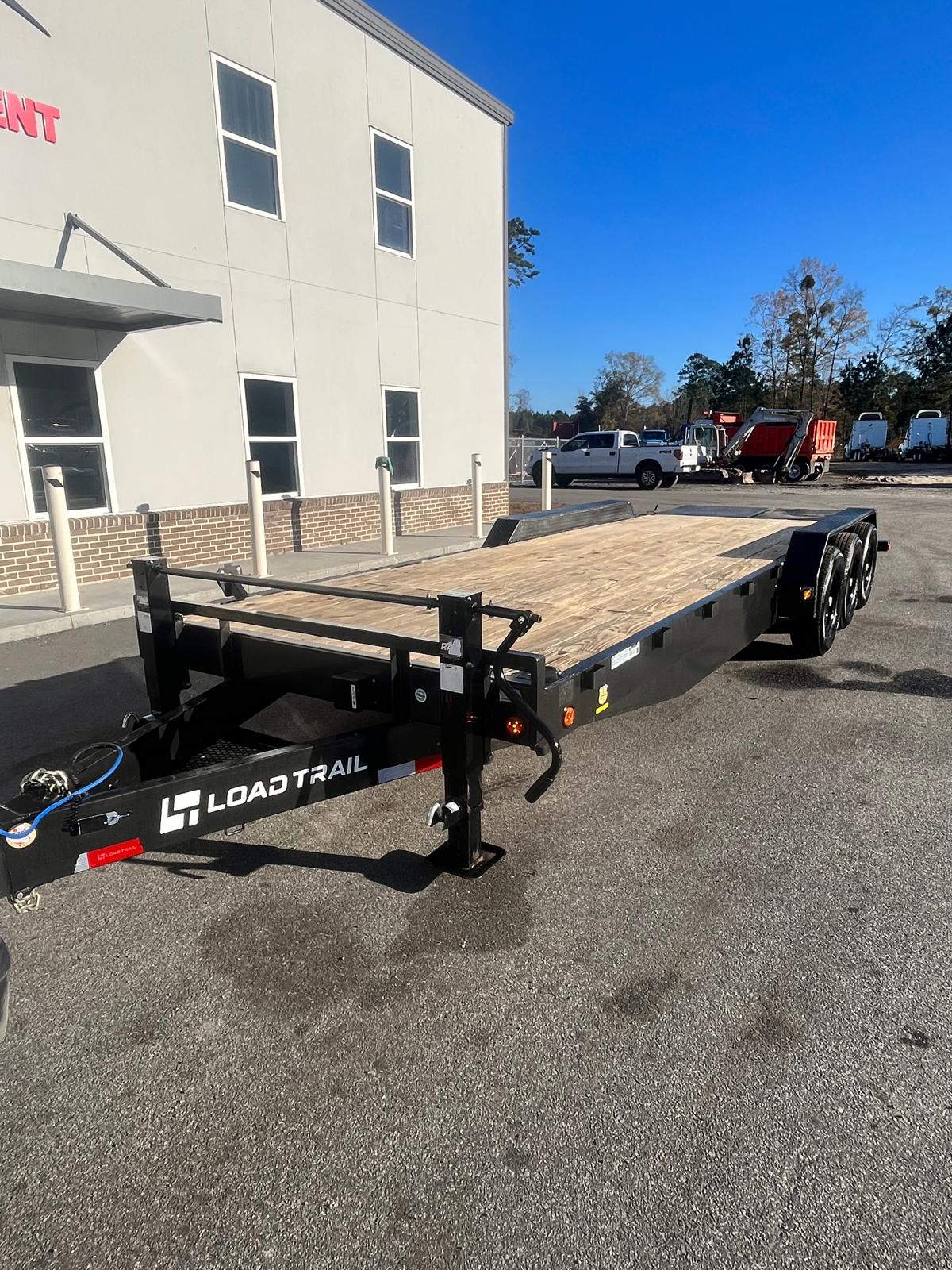 2025 LOAD TRAIL  24' FLATBED 