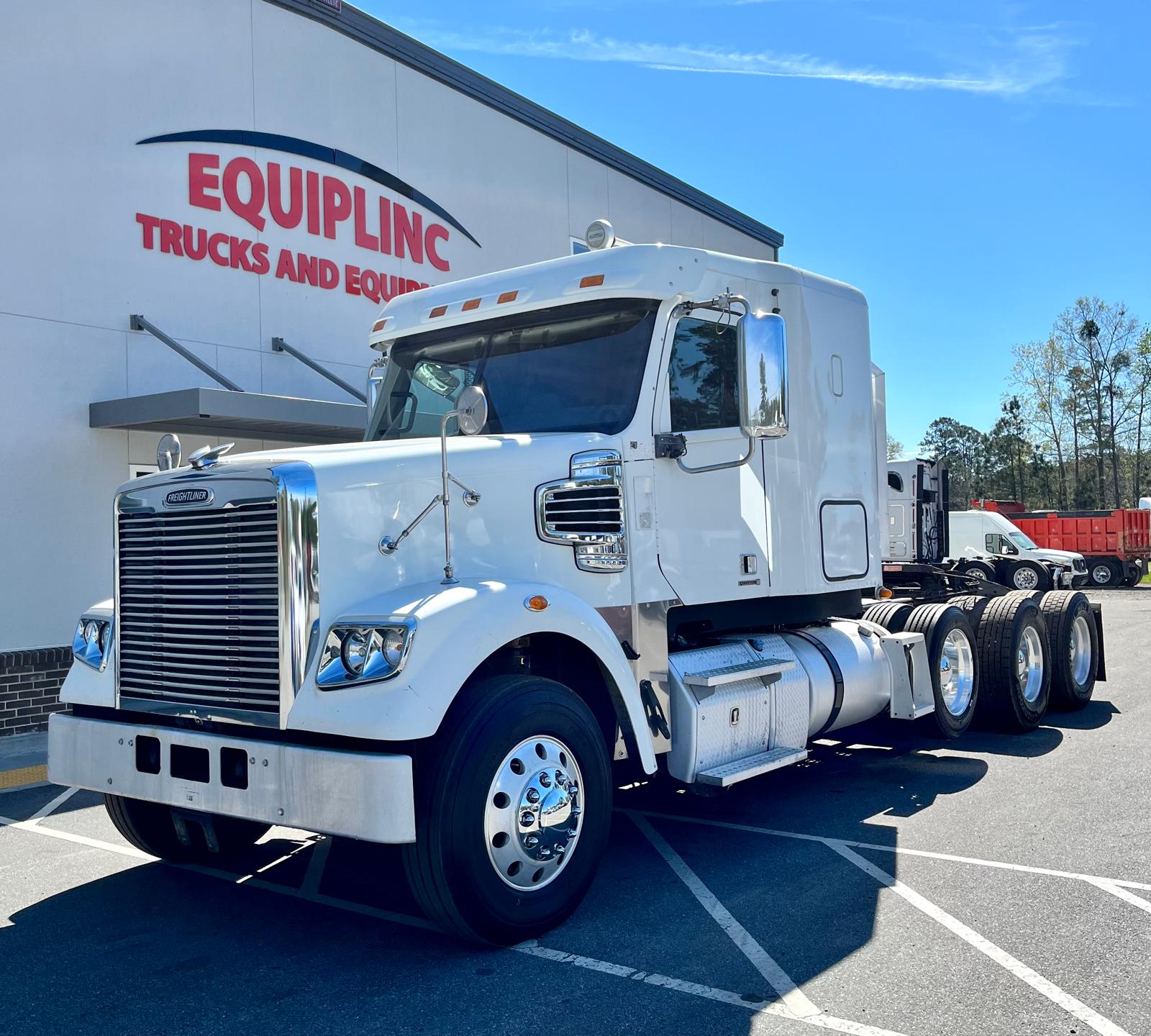 2013 Freightliner Coronado 122 8x4 Tri/A Sleeper