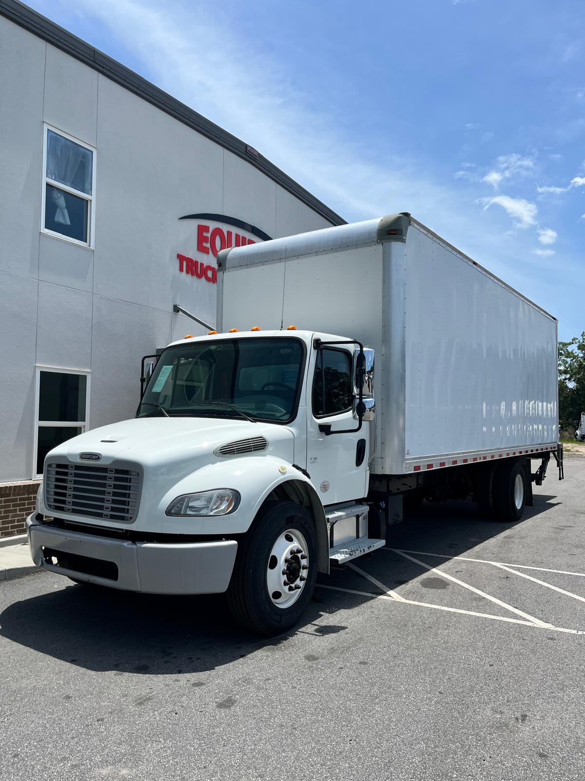 2018 Freightliner M2 106