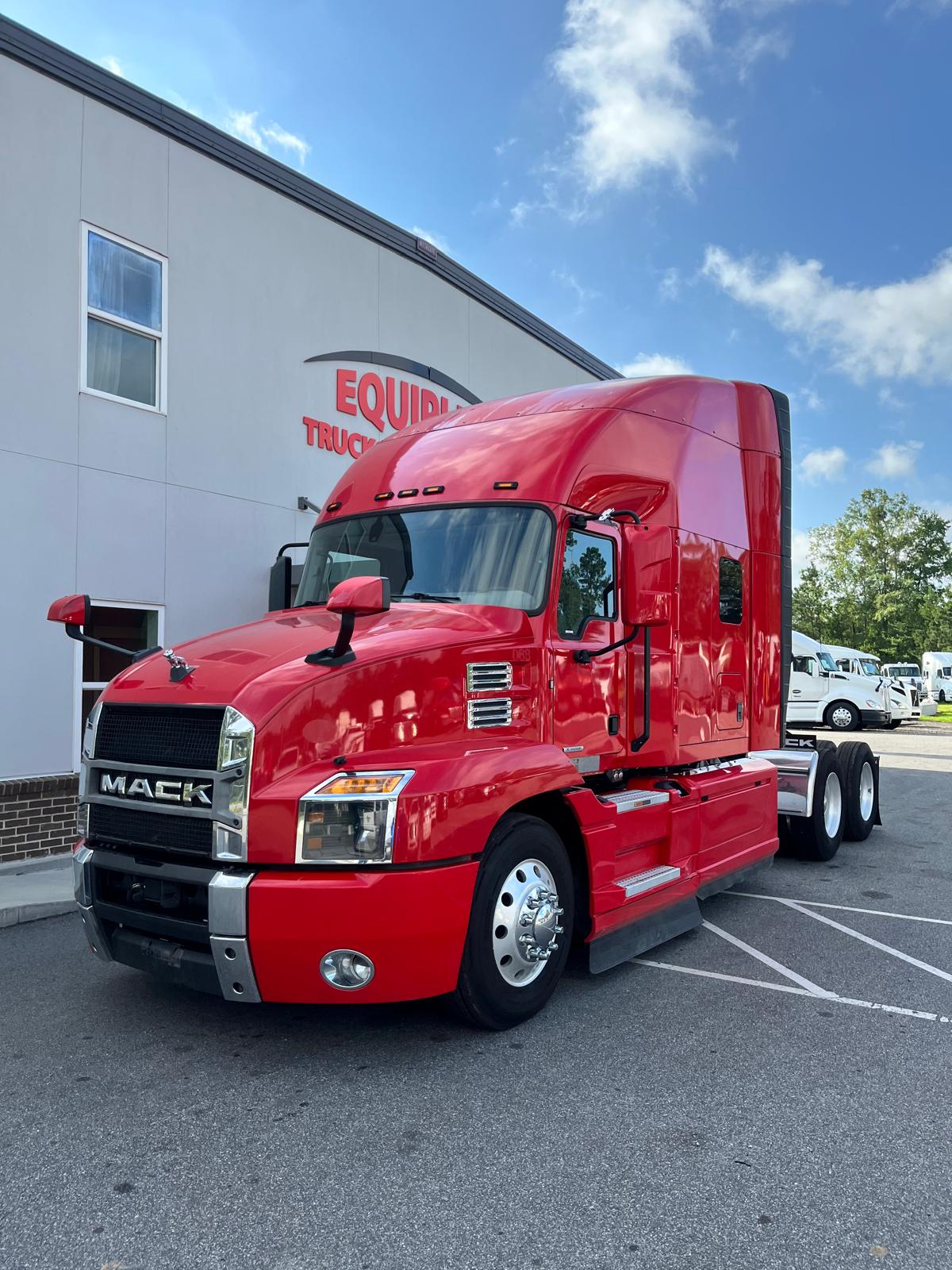 2019 Mack AN64T ANTHEM