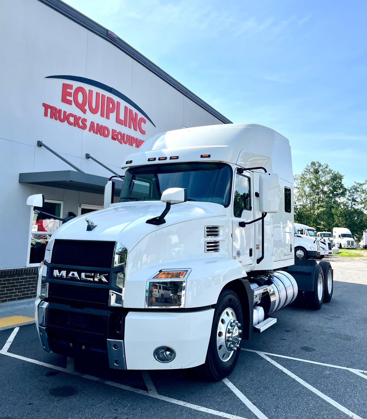 2019 Mack AN64T ANTHEM