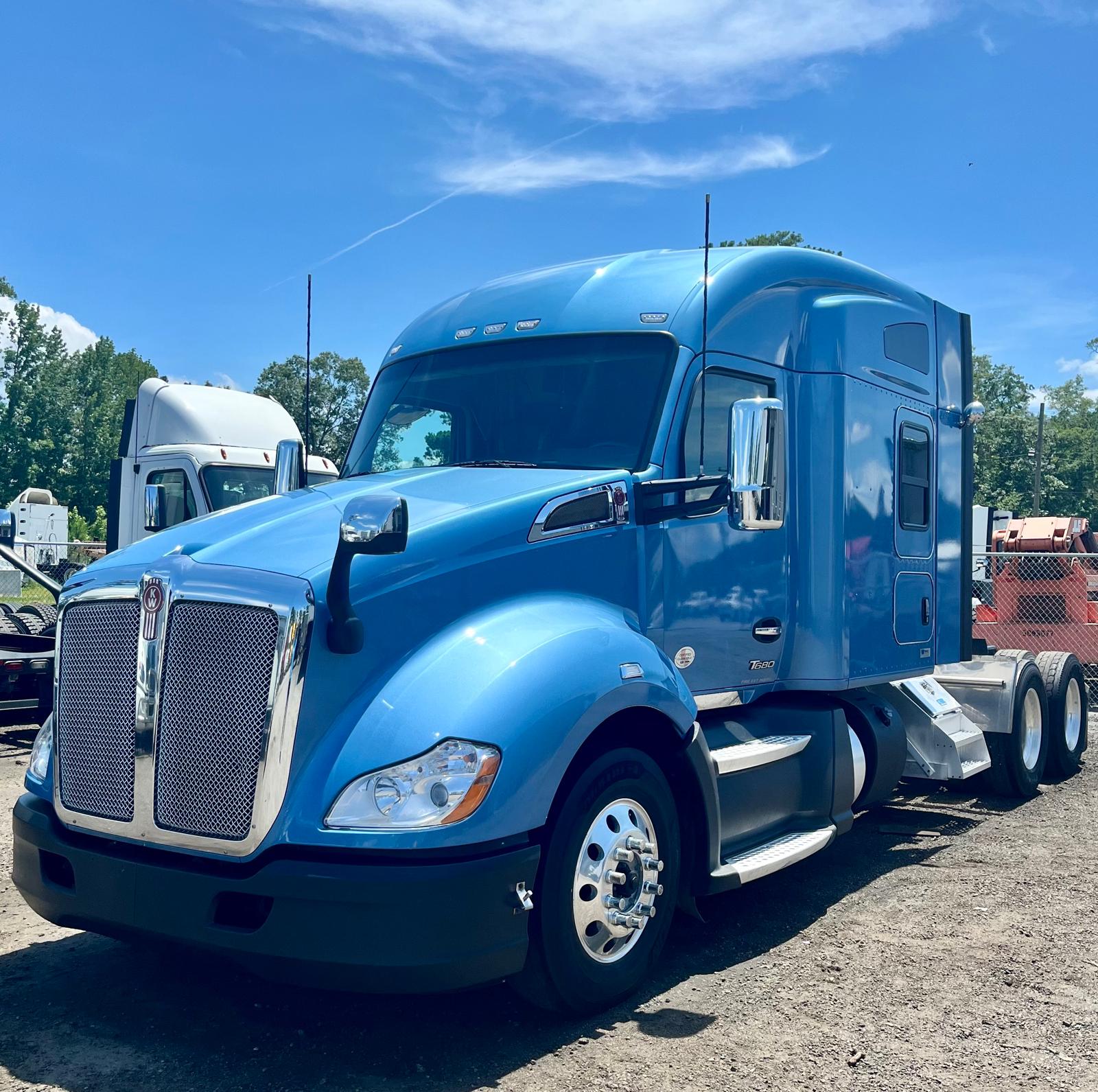 2022 Kenworth T680