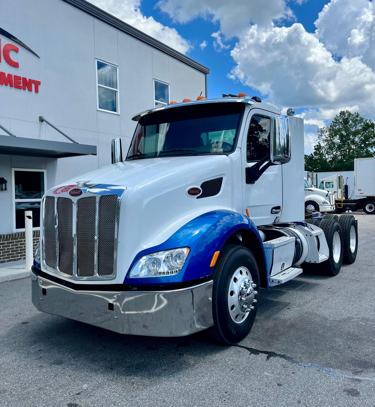 2017 Peterbilt 579