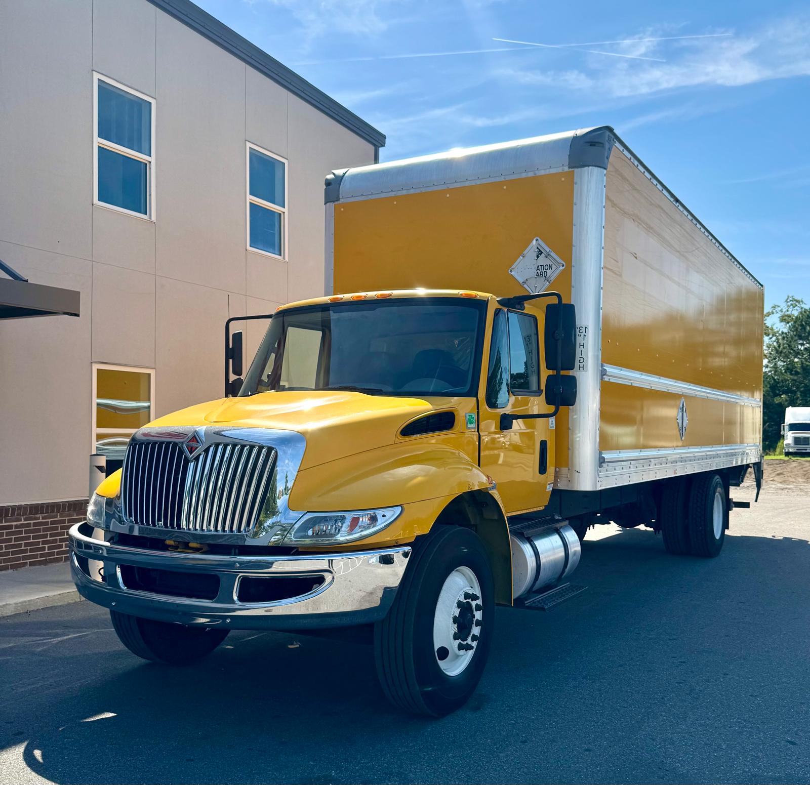 2019 International DURASTAR 4300