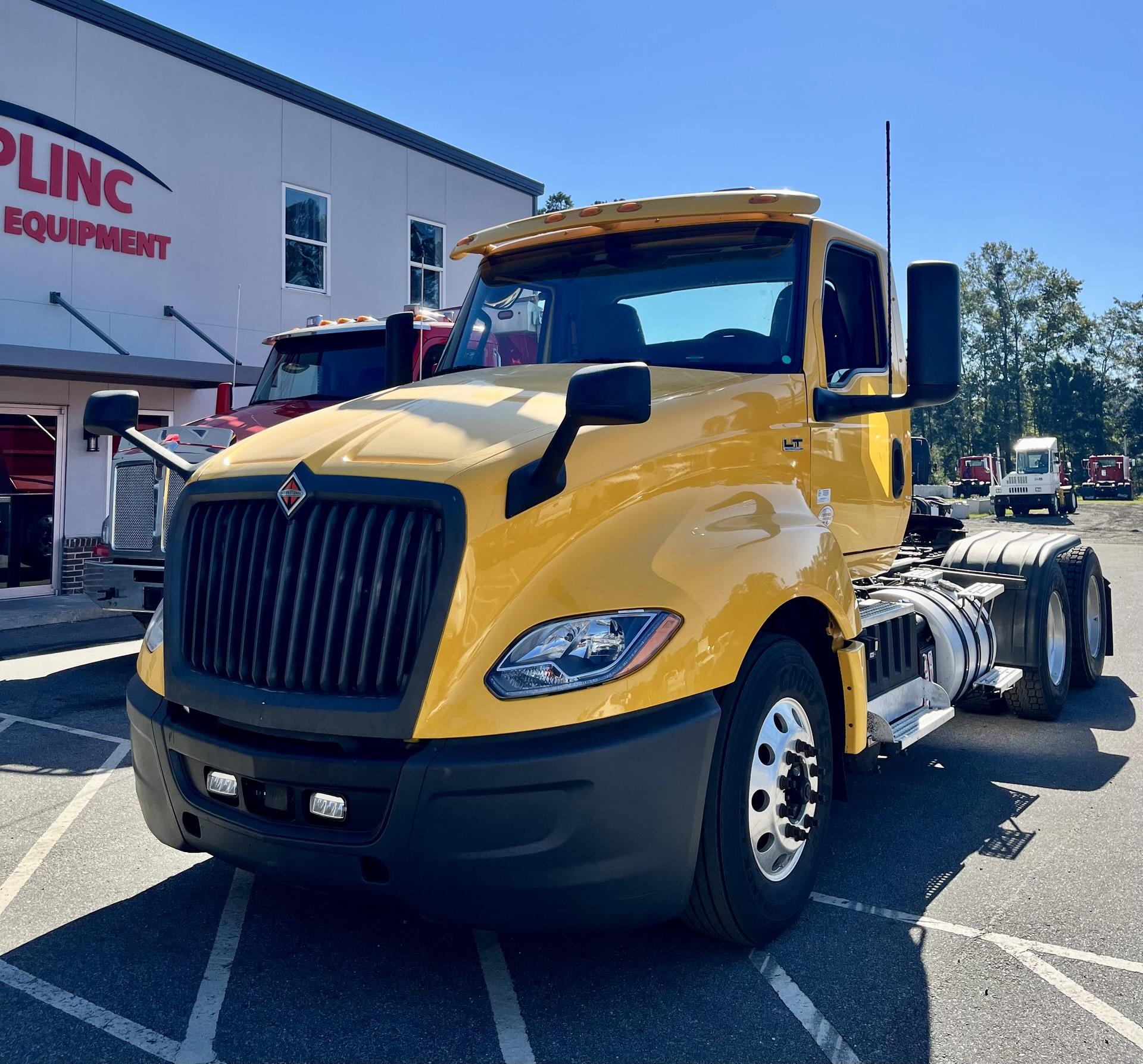 2020 International LT625