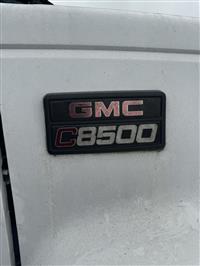 2002 GMC C8500