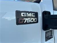 2005 GMC C7