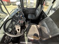2004 Mack RD