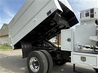 2011 Freightliner FL106