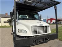 2012 Freightliner M2 106