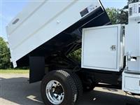 2011 Freightliner M2