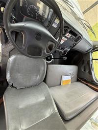 2011 Freightliner M2